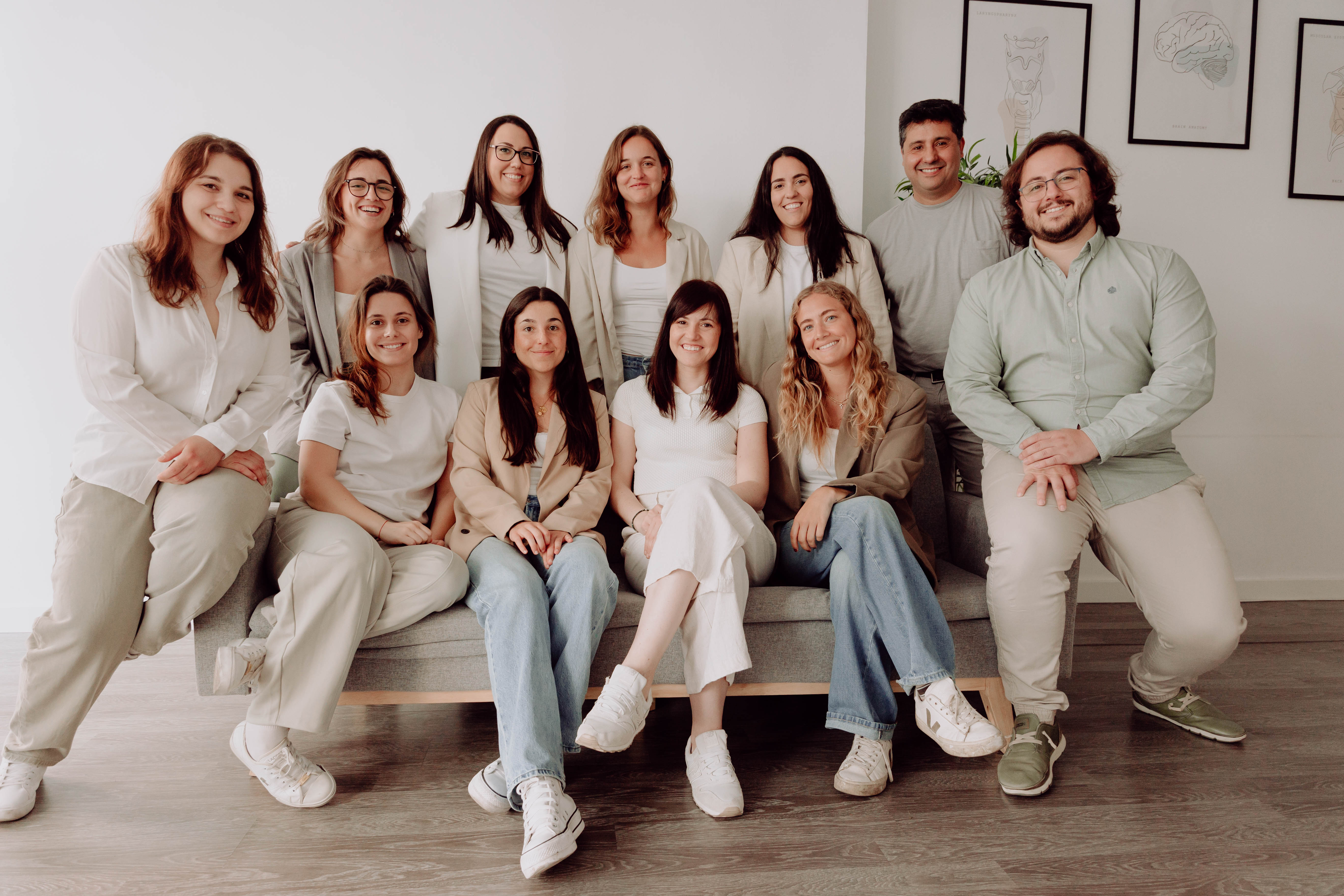 Clínica Axon Valencia, equipo de profesionales sanitarios en consulta