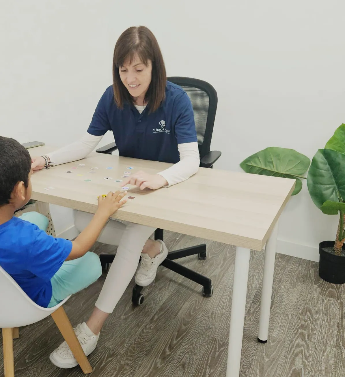 Logopedia infantil en Clínica Axon Valencia